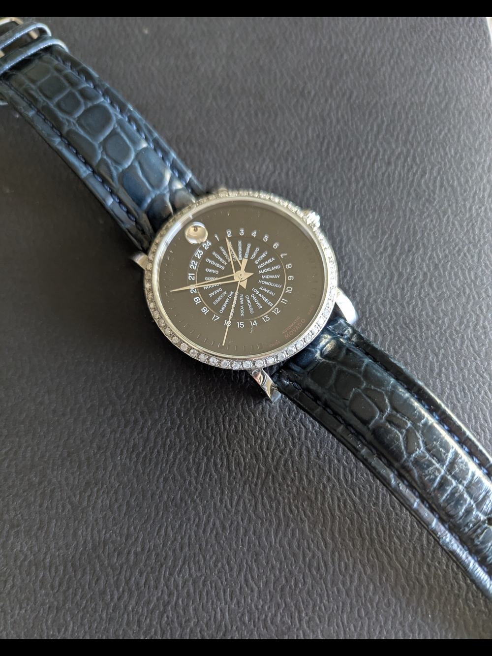 Movado Watch Mens Automatic Diamond Red Label WORLD TIME EDITION - Picture 6 of 16